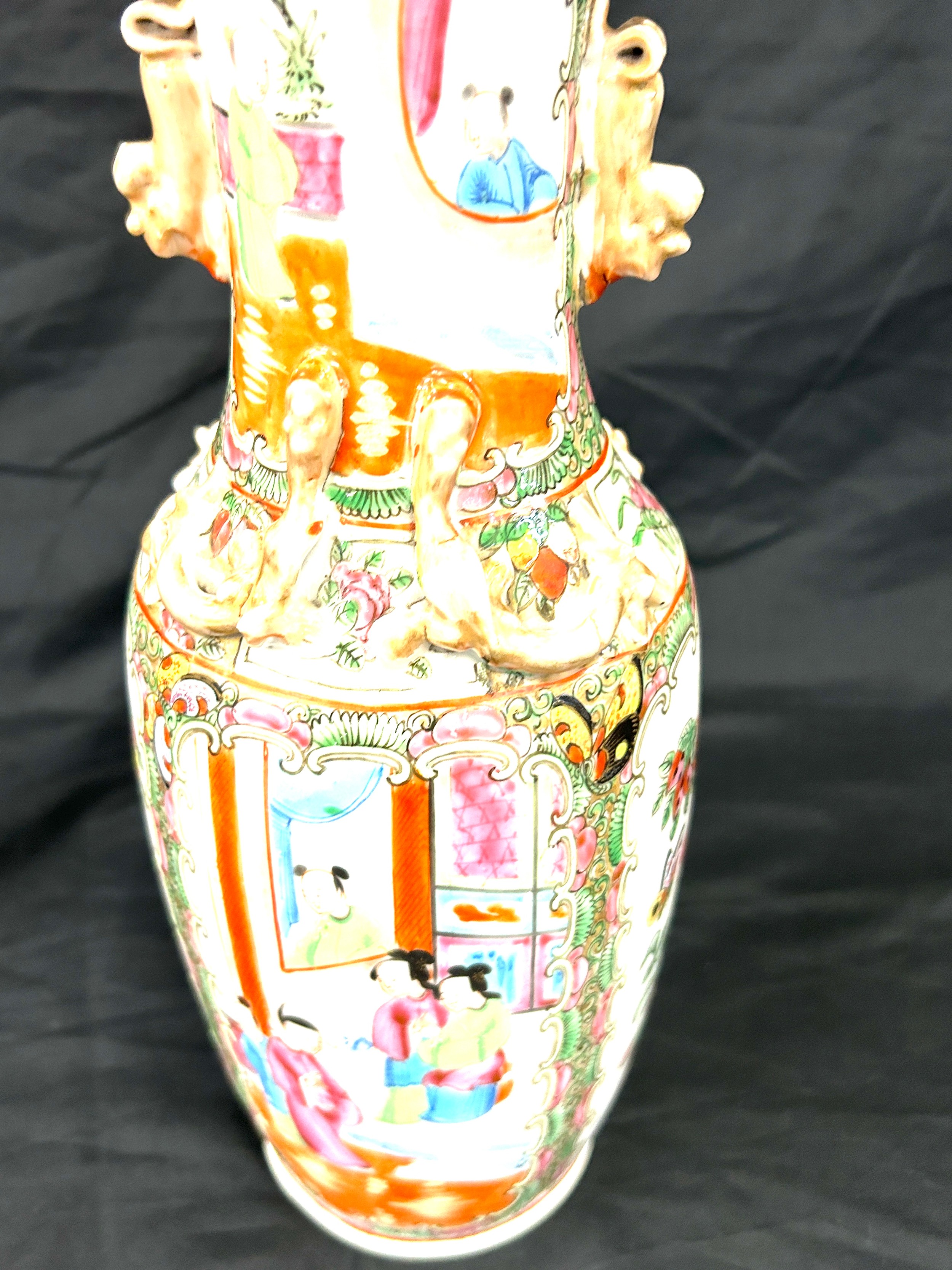 Antique Chinese Canton famille rose vase, approximate height 30cm - Image 2 of 5