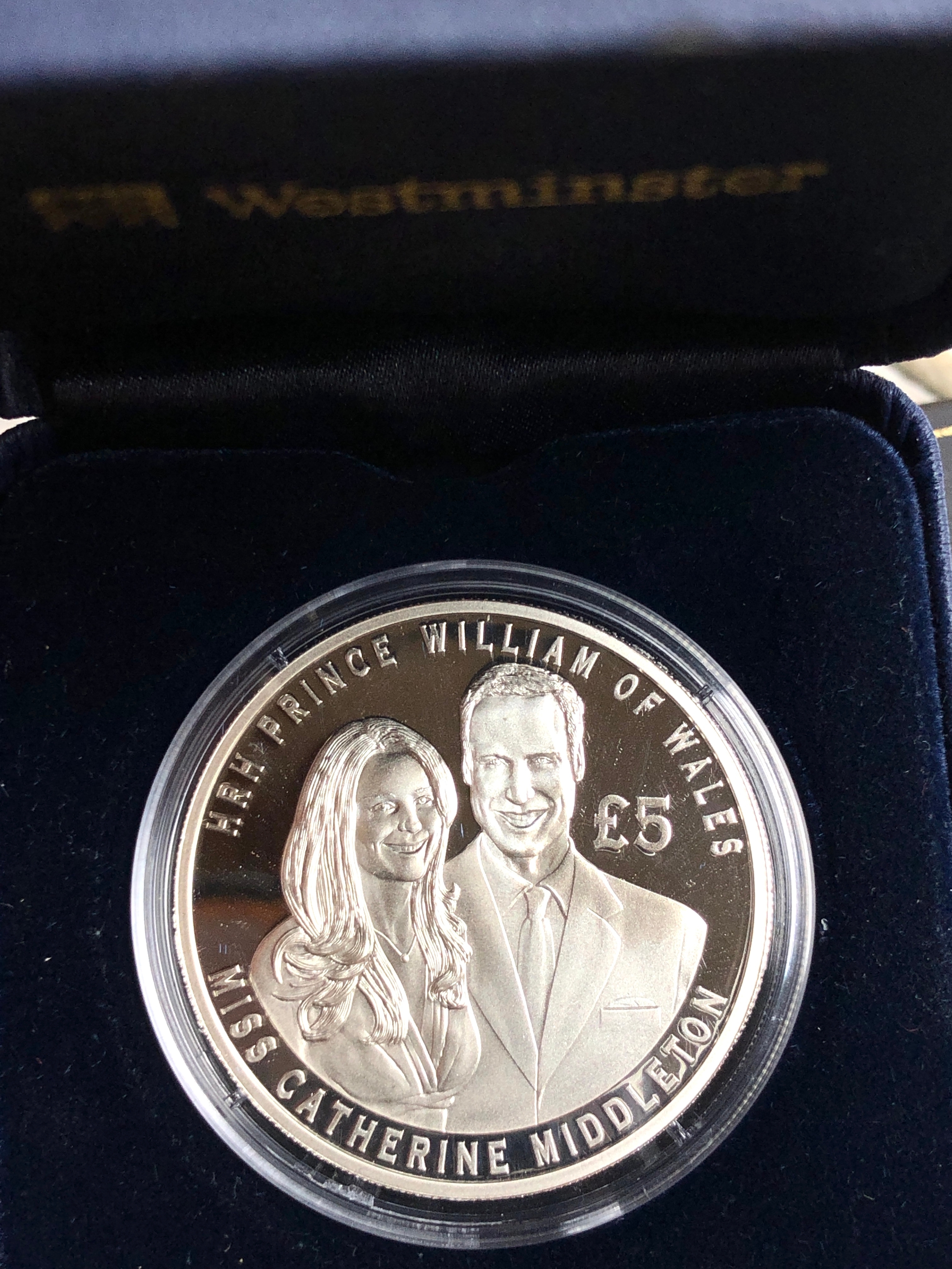 Boxed The royal wedding 2011 silver £5 coin prince william & catherine middleton - Image 2 of 3