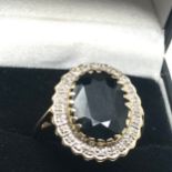 large 9ct gold diamond & sapphire ring weight 4.5g