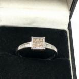 Fine 9ct white gold diamond ring est 0.30ct diamonds weight 2.4g
