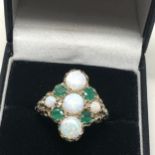 9ct gold opal & emerald ring weight 5.6g