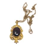 9ct gold garnet pendant necklace pendant measure approx 3.4cm drop weight 4.4g