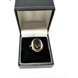 9ct gold oval cut smoky quartz ring (4.4g)