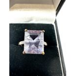 9ct gold baguette cut blue quartz solitaire ring with diamond set shank (3.2g)