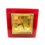 Art deco 1930s alarm clock in red bakelite faturan type case- Height 9.7 cm
