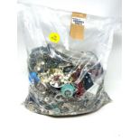 10kg UNSORTED COSTUME JEWELLERY inc. Bangles, Necklaces, Rings, Earrings.parts spares