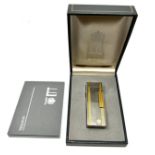 Vintage Boxed Dunhill lighter in great condition boxed with booklet