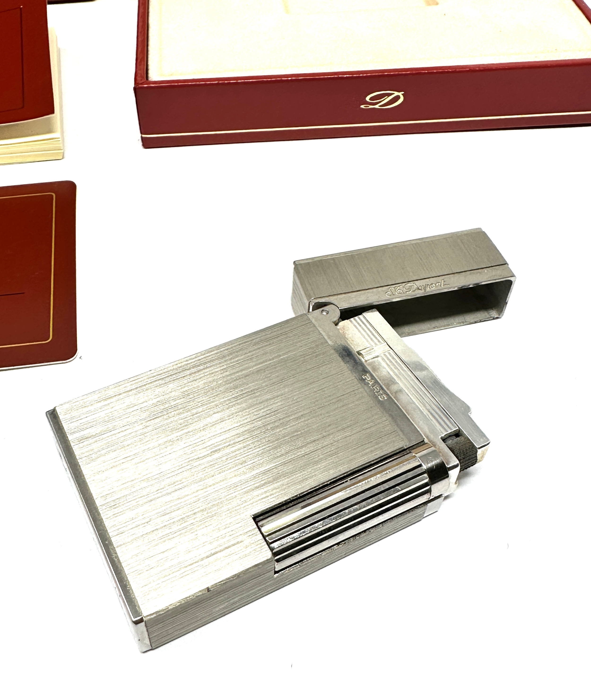 Fine Boxed Dupont paris lighter No 1B9BR99 in near original condition boxed with booklets & card - Bild 4 aus 8