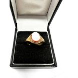 9ct yellow gold antique carnelian signet ring (1.7g)