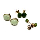 3 x 9ct yellow gold vintage paired earrings inc. jadite & nephrite (3.1g)