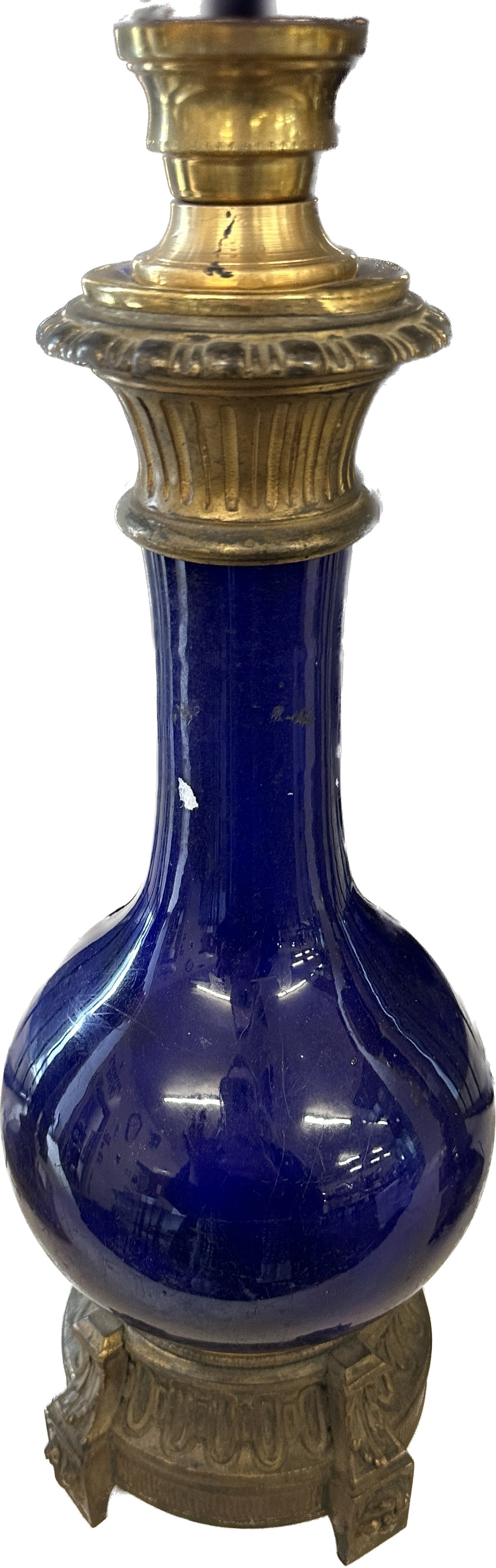 Antique blue glass brass based oil lamp complete with funnel and shade - Image 2 of 5