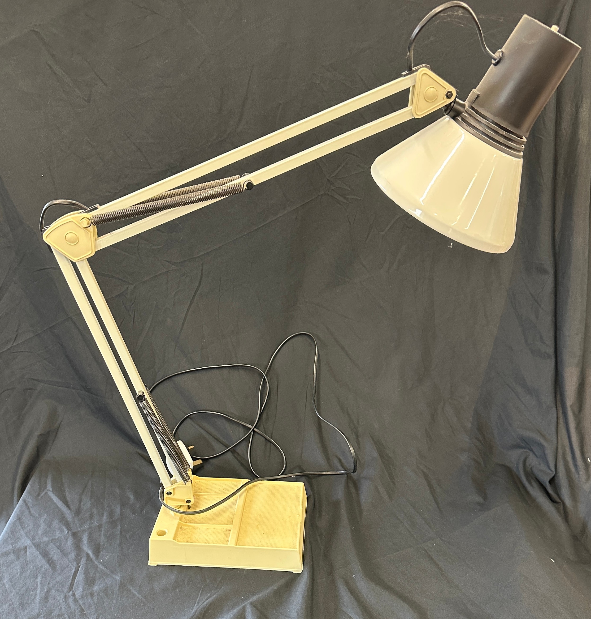 Vintage anglepoise desk lamp, untested - Image 2 of 3