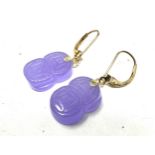 14ct gold dyed lavender drop earrings (5.1g)