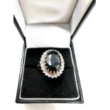 9ct gold diamond & sapphire halo ring (5.1g)