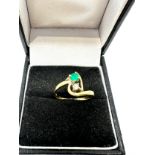 18ct yellow gold vintage synthetic emerald ring (2.2g)