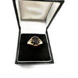 9ct gold garnet single stone ring (2.6g)