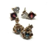 2 x 9ct gold paired stud earrings inc. sapphire, diamond, garnet (2.8g)