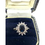 9ct gold sapphire & diamond ring 2.1g