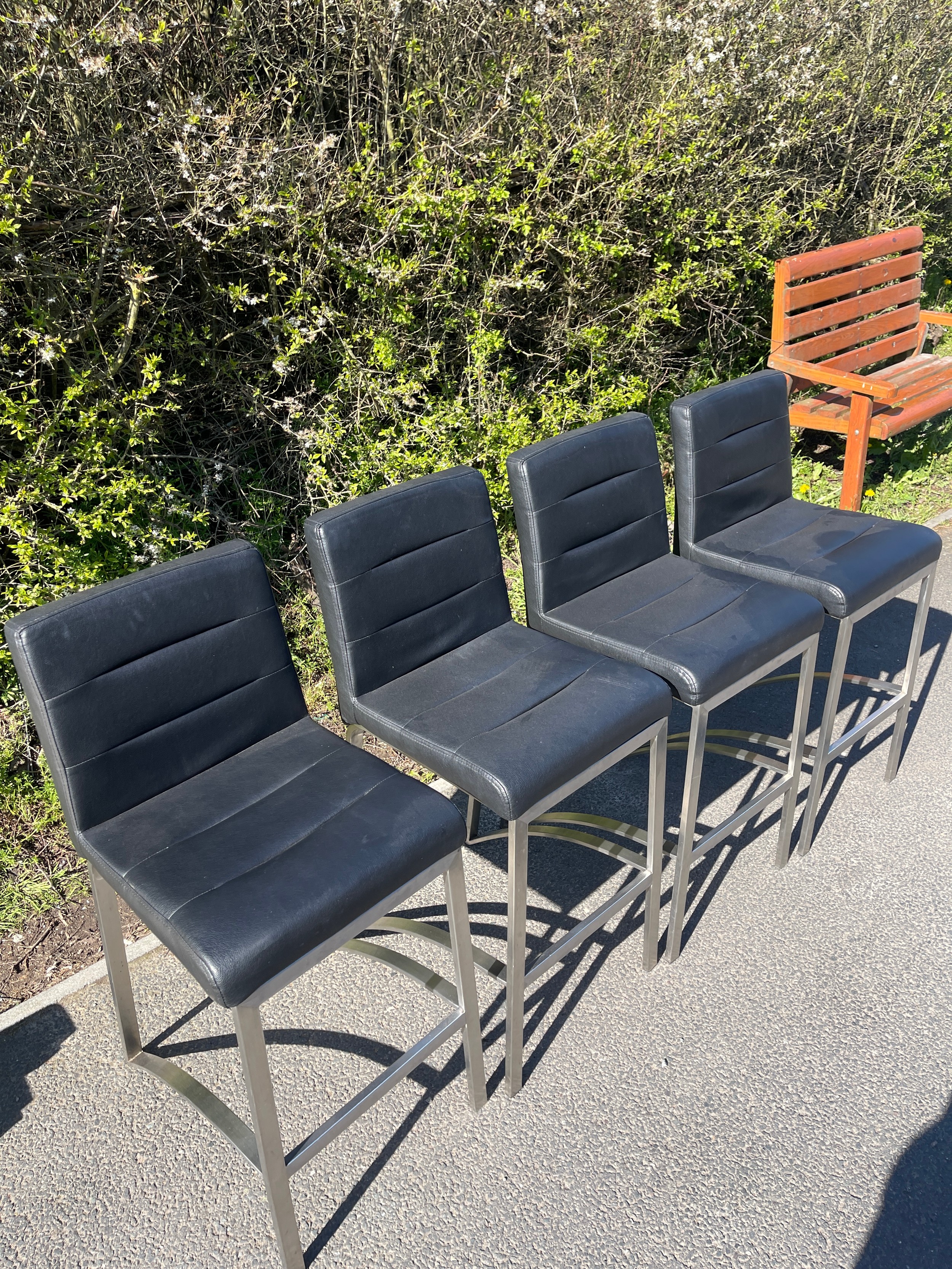 Set of 4 chrome and faux leather bar stools - Image 3 of 3