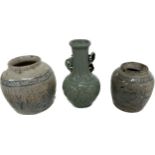 3 pieces of oriental pottery