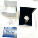 Vintage Seiko kinetic water resist 50 metre wrist watch. Model 5m63-0890 with box and papers,