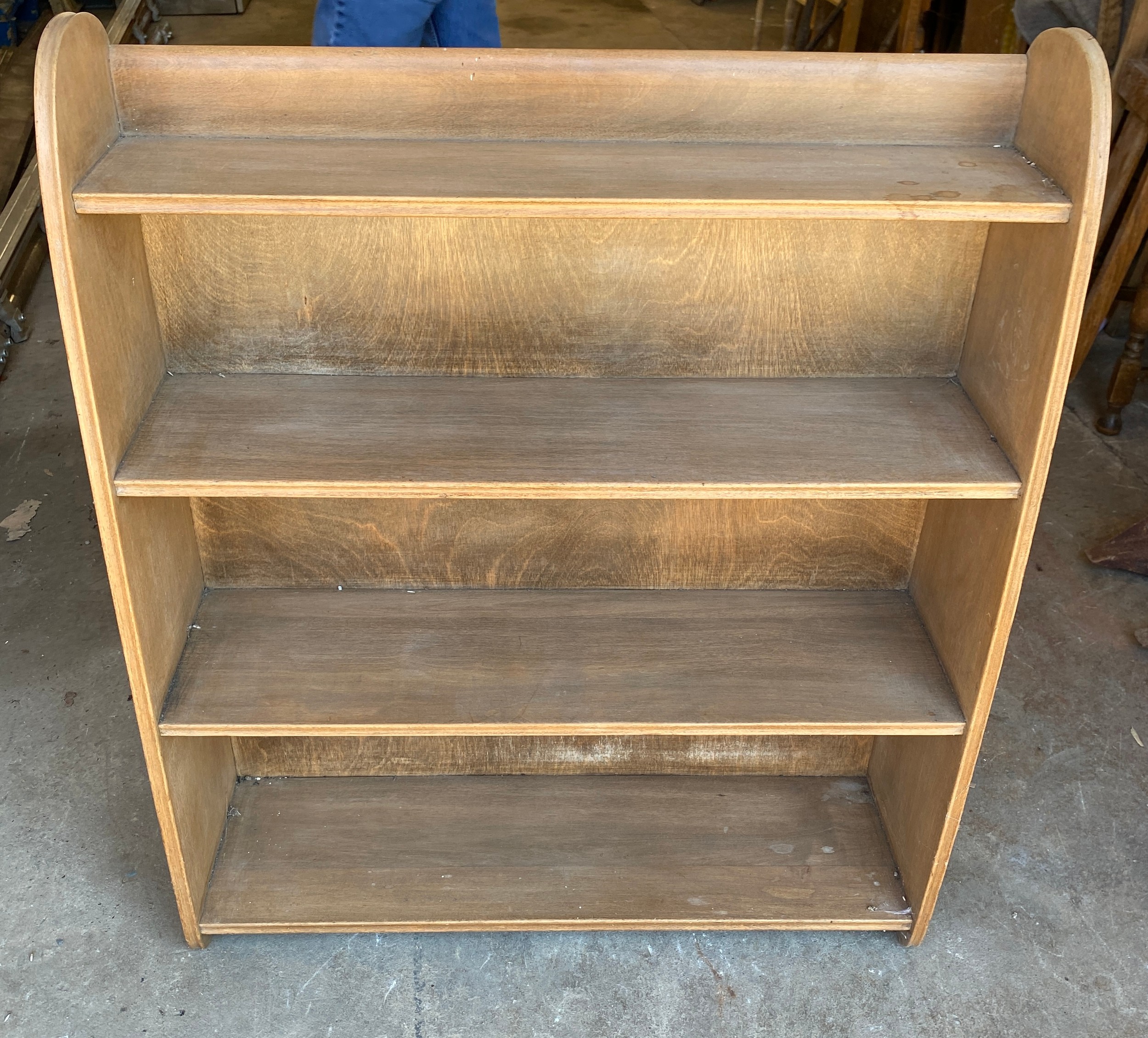 4 Shelf wall hanging open front oak bookcase by Remploy measures approximately 35 inches tall 30