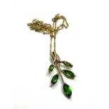 9ct gold diopside pendant necklace (2.2g)