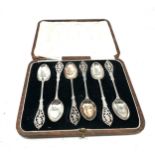 Boxed set of silver tea spoons