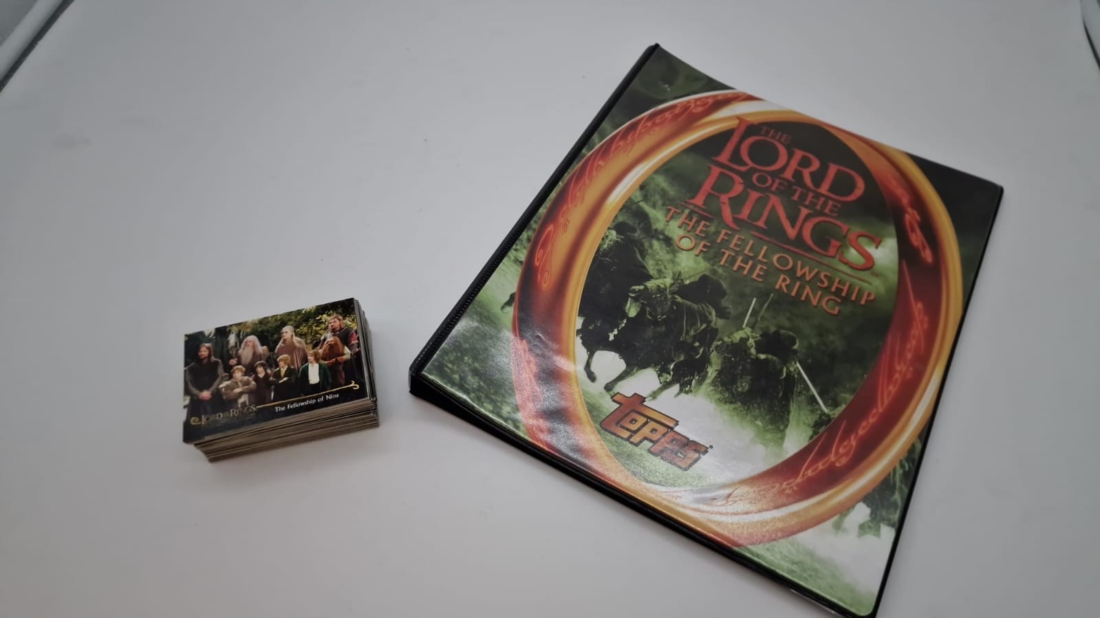 Lord of the rings fellowship of the ring movie topps trading card plus trading card Binder, near