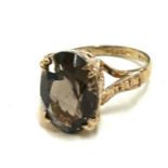 Ladies hallmarked 9ct gold smokey quartz ring, approximate weight 3.6g, ring size K.