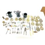 Selection of assorted metalware includes horse brasses, spoons, tankers etc