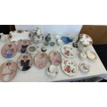 Collectable pottery to includes old foley, aynsley etc