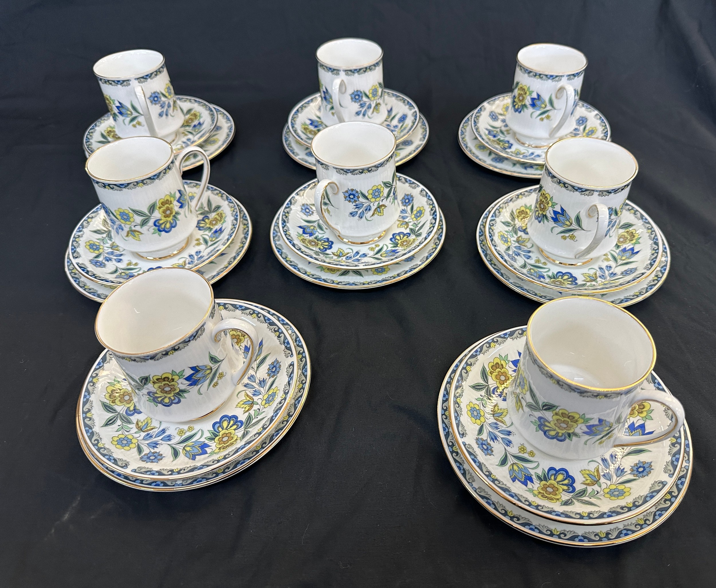 8 saucers and cups of Paragon Majesty the Queen Emma Potters - Image 2 of 5