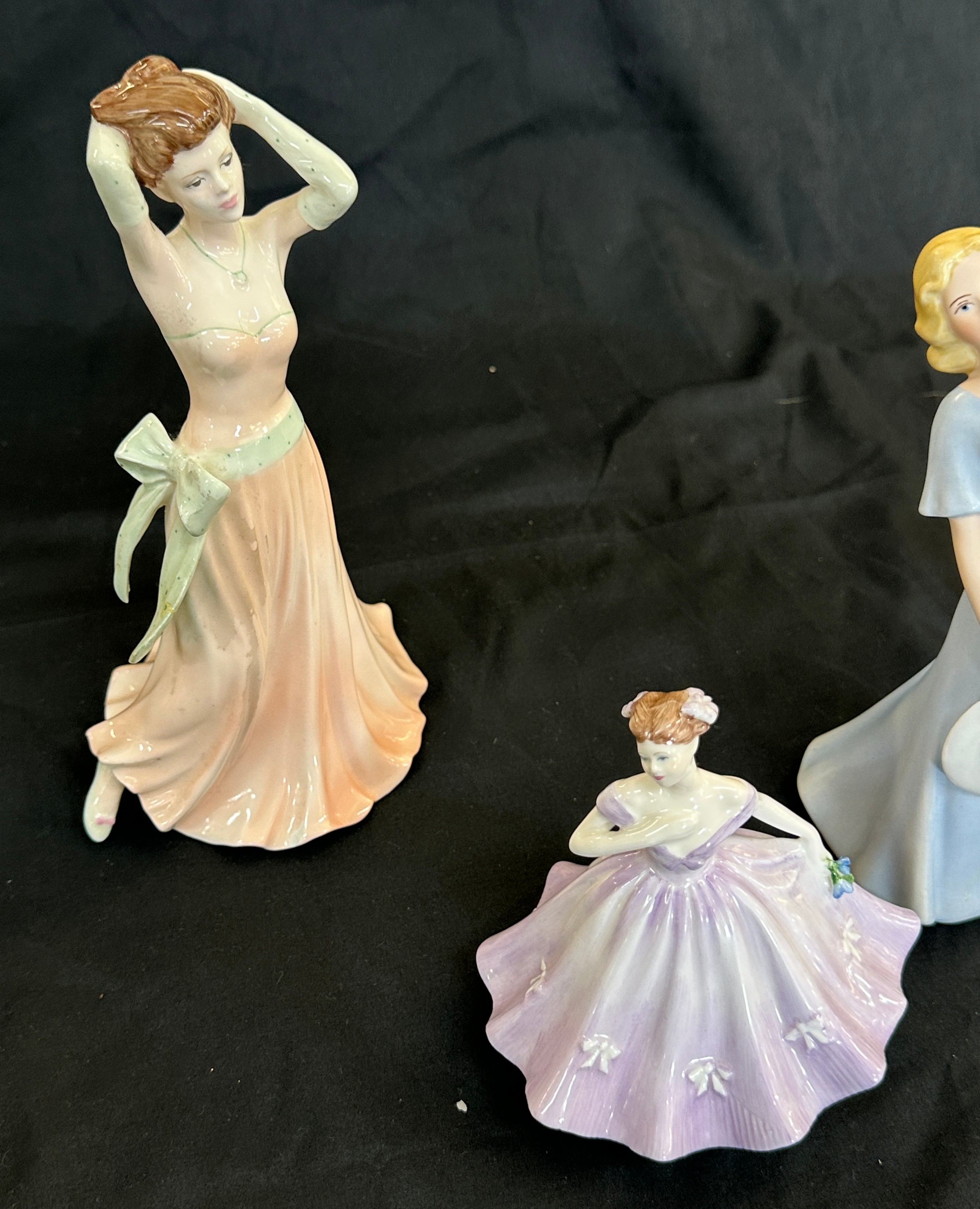Selection of 4 lady figures includes Royal Grafton Elizebeth, Coalport Cassie etc - Bild 3 aus 4