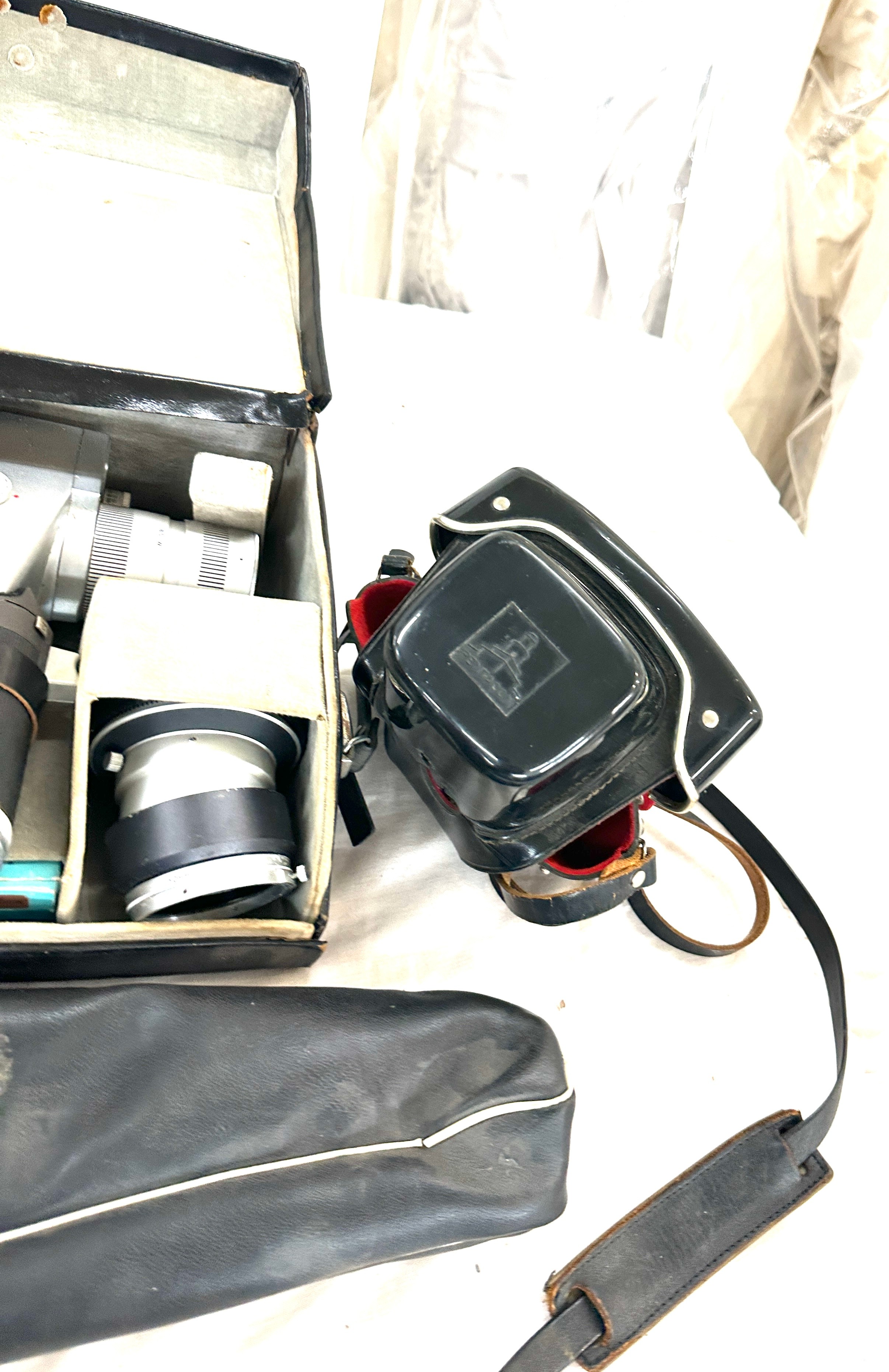 Large selection of vintage camera equipment to include lenses, PRA-KTICA camera etc - Bild 2 aus 7
