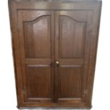 Oak Georgian corner cabinet, approximate measurements: Height 52 inches, Width 38 inches, Depth 19.5