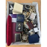 Tray of vintage costume jewellery