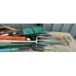 Selection garden tools to include hedge trimmer, spade, hoe, garden sprayers etc - Table not