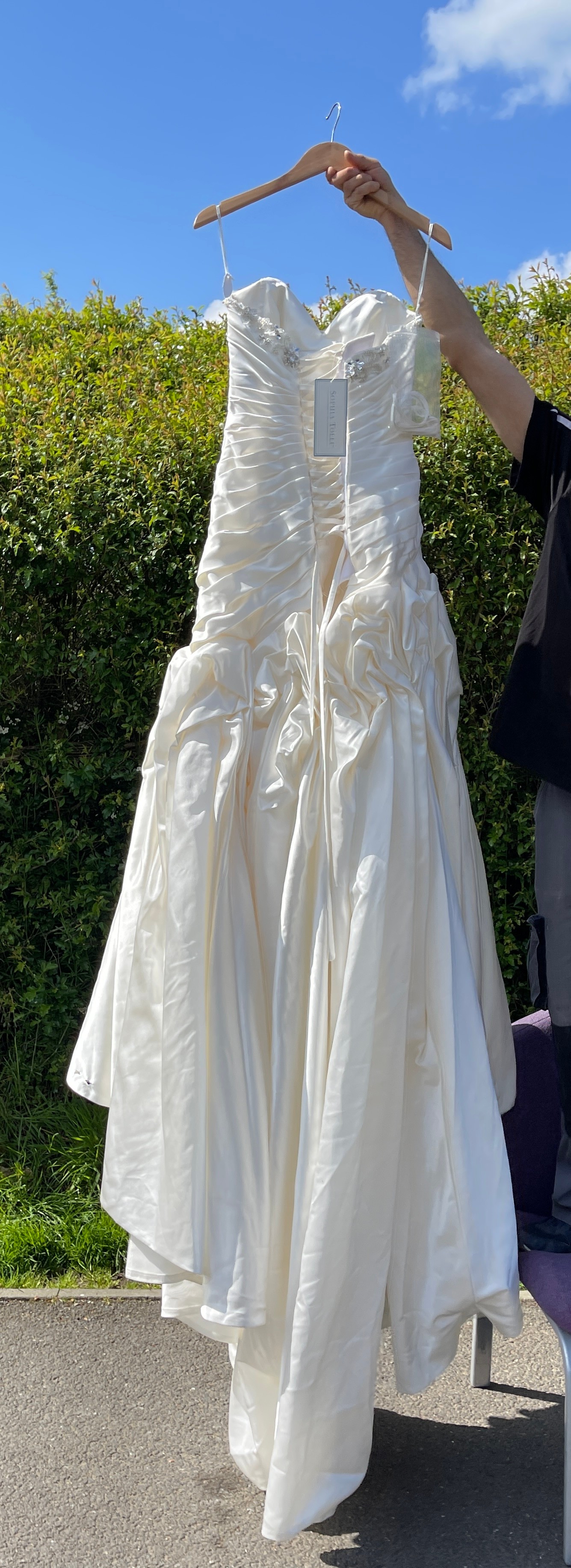 New Ladies wedding dress with by Sophia Tolli, size 6, shade Ivory, retail stock clearance ( may - Image 5 of 6