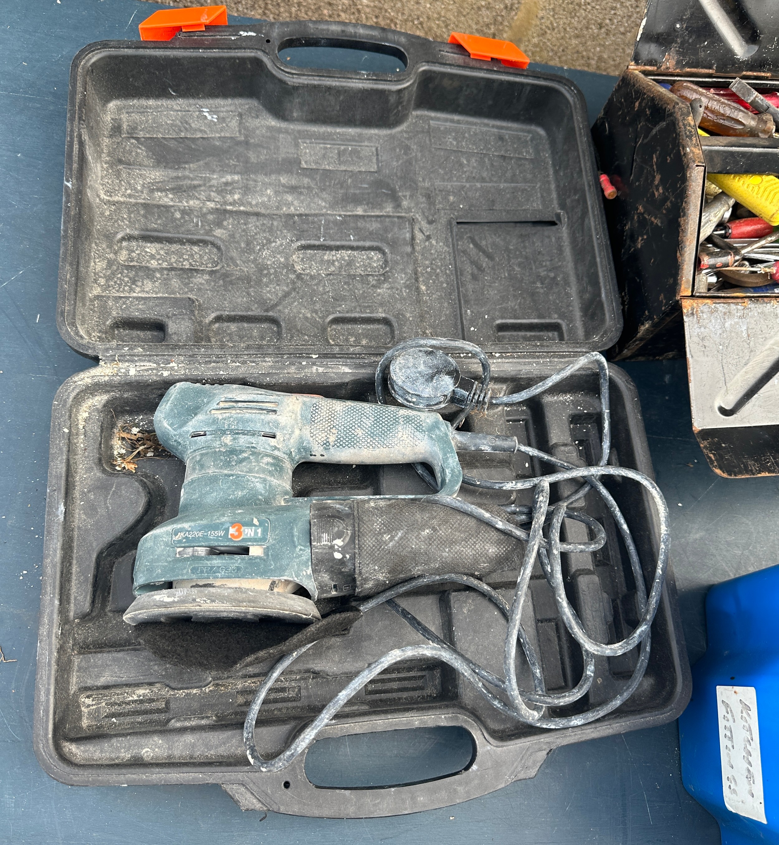 Cased challenge Xtreme sander, with a metal tool box and contents - Image 2 of 4