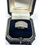 9ct white gold diamond ring (5g)