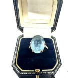 9ct gold vintage blue paste cocktail ring (4.2g)