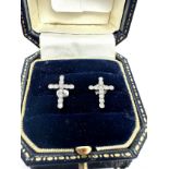 18ct white gold diamond paved cross stud earrings (1.6g)