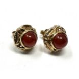 9ct gold carnelian cabochon set stud earrings (2.8g)