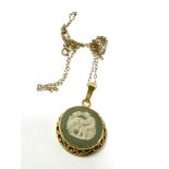 9ct gold wedgwood jasperware pendant necklace (2g)