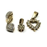 3 x 9ct gold vintage diamond set cluster pendants (1.5g)