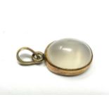 9ct gold cabochon moonstone set pendant (2.4g)