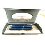 3 Vintage parker number 5 fountain pens all with 14ct gold nibs, in a parker box