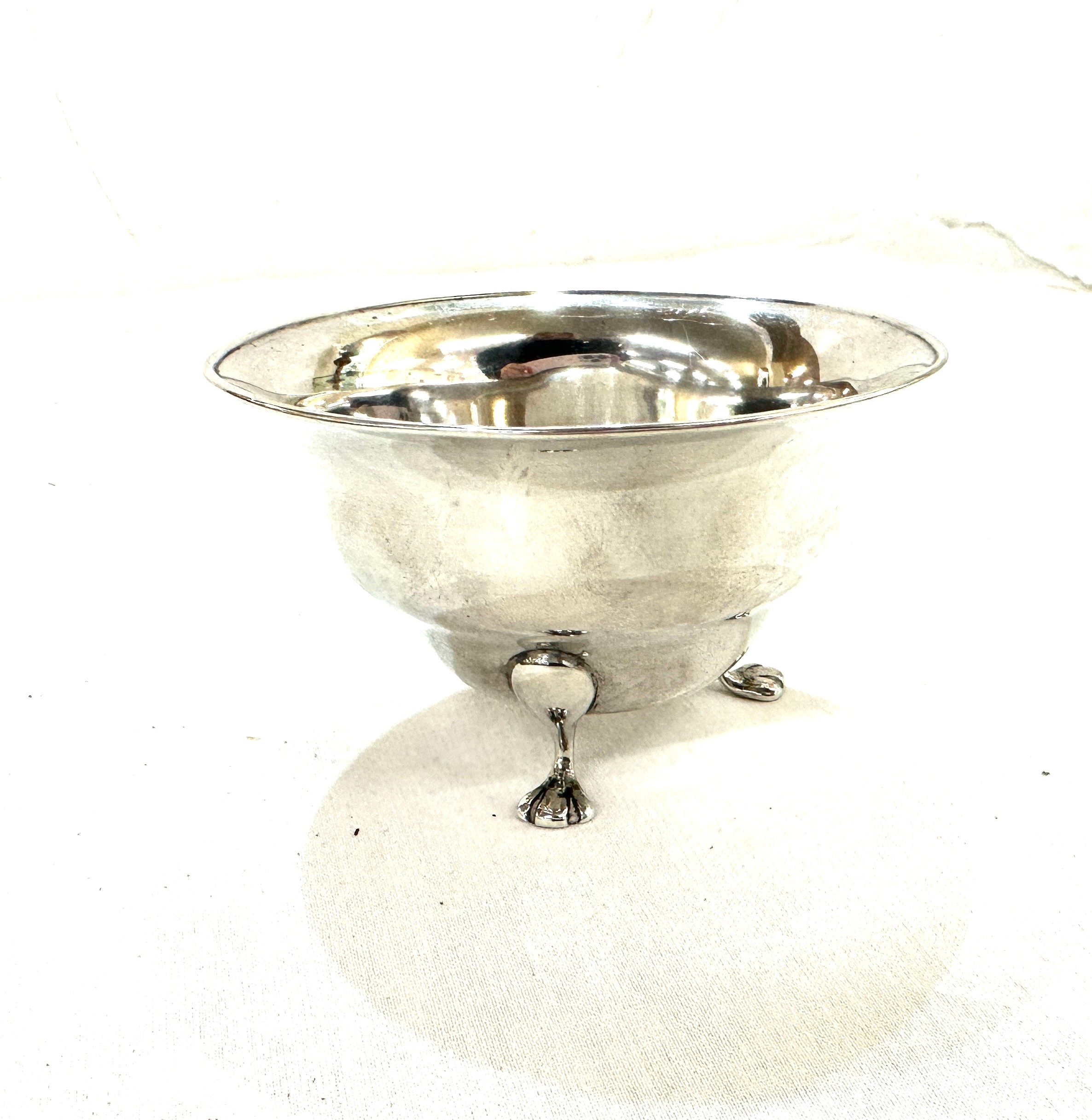 Hallmarked silver 3 legged trinket bowl, total weight 79grams - Image 3 of 4
