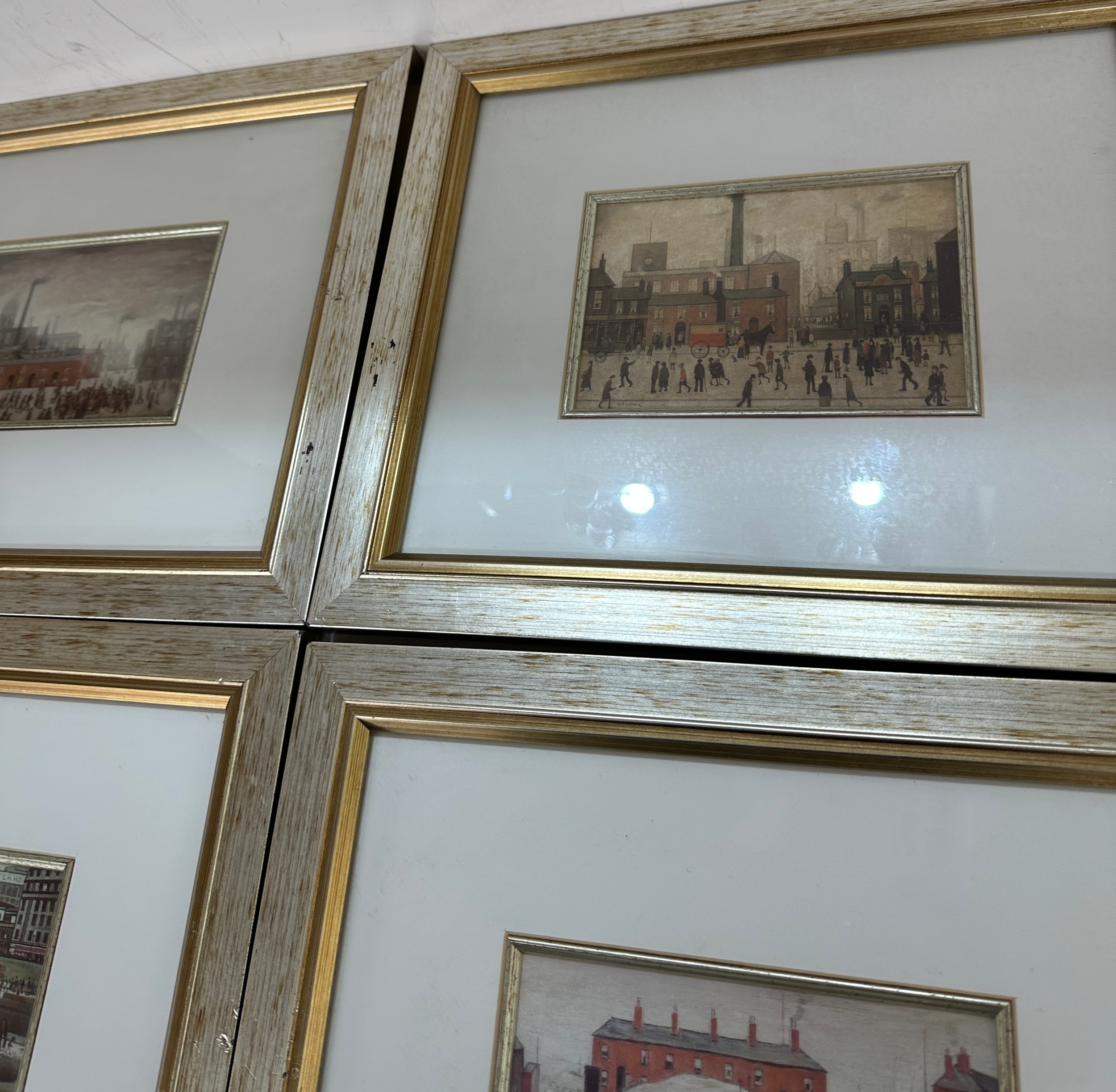 Four framed Lowry mini prints one signed- frames measures approx 14 inches wide by 11 inches long - Bild 6 aus 7